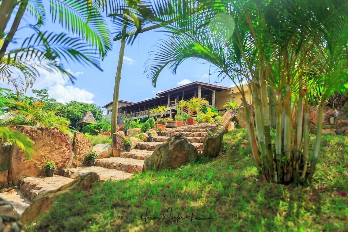Hillburi Villa Aburi Exterior foto